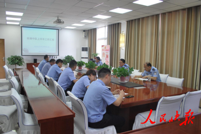 河南邓州交警：优化营商环境 规范检测···